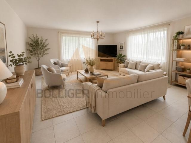 A VENDRE APPARTEMENT de 4 PIÈCES 111 M2 AVEC PLACE DE PARC EXTÉRIEURE