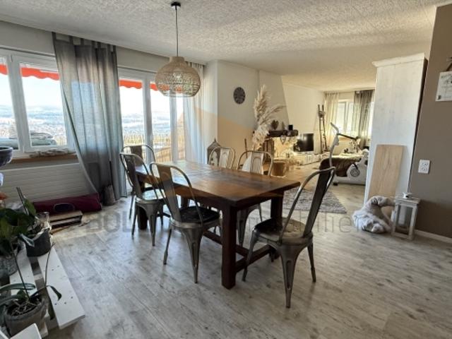 A VENDRE Appartement de 5.5 pièces et garage en PPE