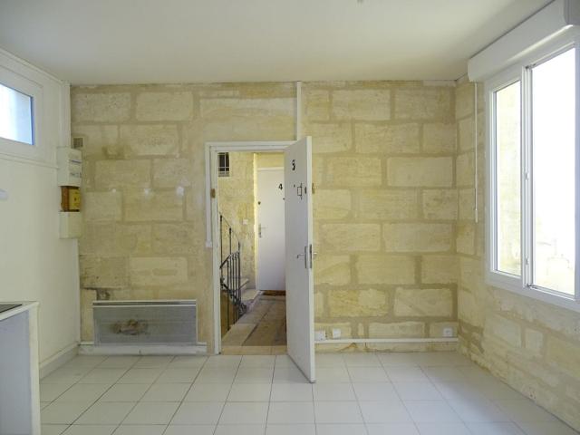 A Vendre Appartement De Type 2 Loue Secteur Bordeaux Victoi. 29m² Bordeaux