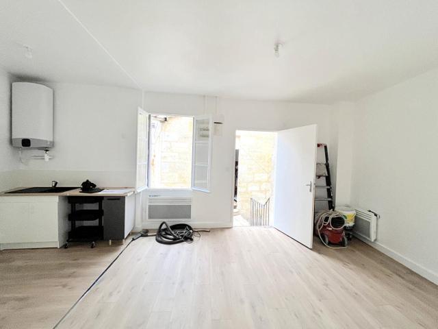 A Vendre Appartement De Type 2 Loue Secteur Bordeaux Victoi. 31m² Bordeaux