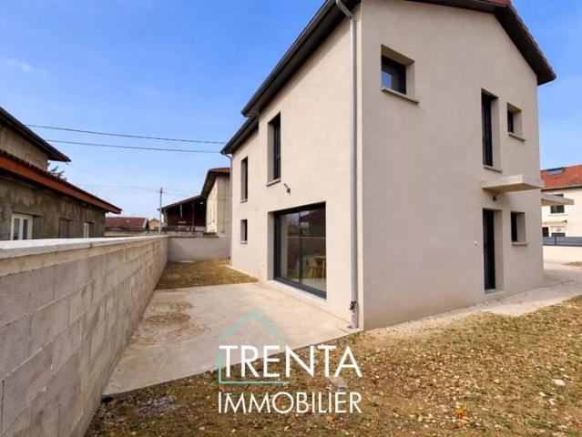 À Vendre appartement duplex de 89m² à Sillans