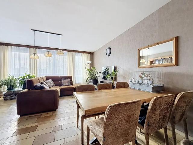 à vendre Appartement Gilly