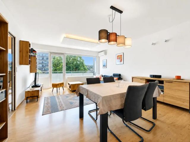 à vendre Appartement Glain Place de la Résistance, 11/31