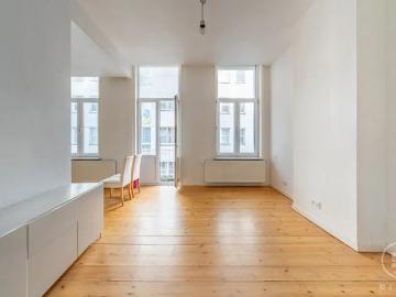 1210, Bruxelles-Capitale - Cave, Balcon