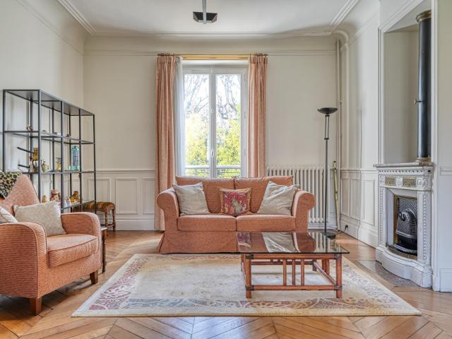 A vendre Argenteuil centre, Villa avec bureaux, 264 m2, 6 ch. 264m² Argenteuil