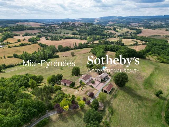 A vendre Au coeur du triangle d'Or, magnifique propriété ave. 270m² Castelnau de Montmiral