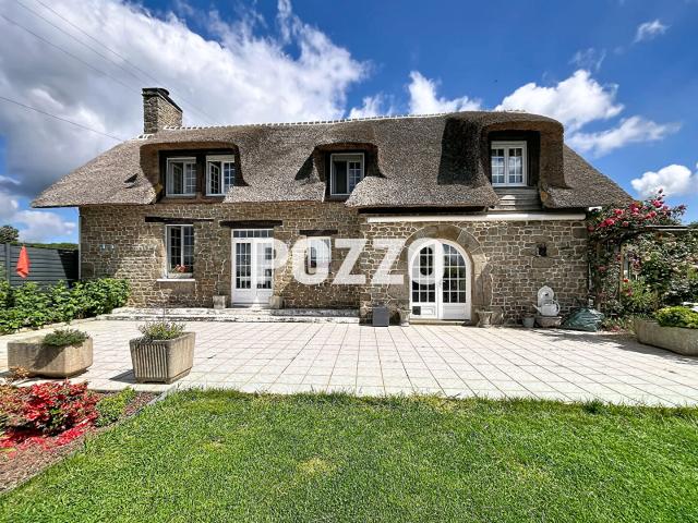 A VENDRE Authentique chaumière normande de 130 m2 avec vue dégagée sur la campagne