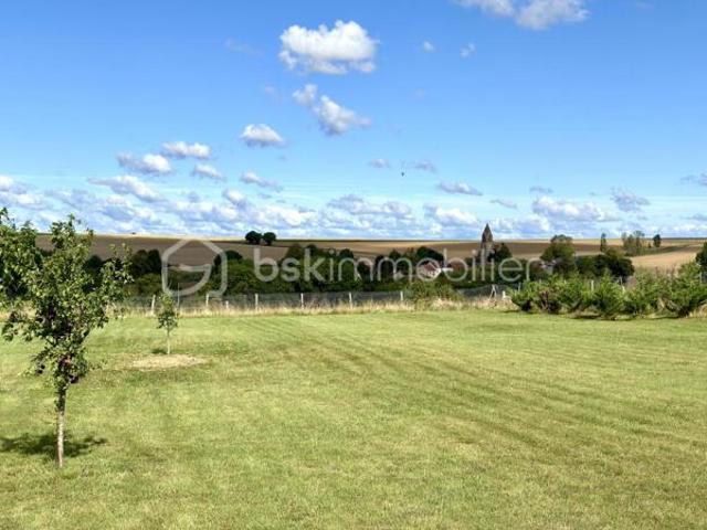À vendre Authentique longère rénovée avec dépendances et grand terrain Saint Gengoulph proche Gandelu, 02