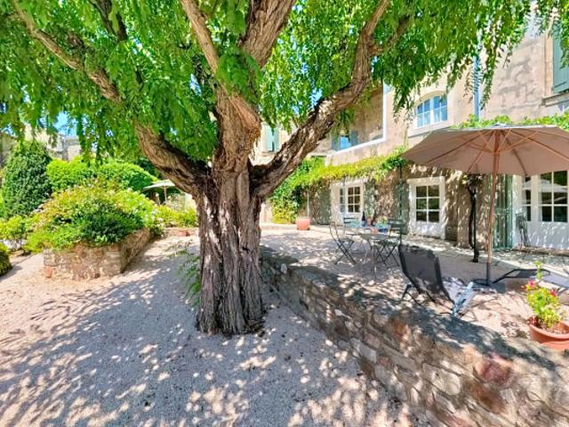 A vendre authentique propriété à seulement 12 minutes d'Uzès