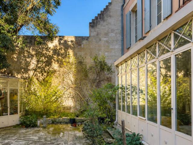 A vendre Avignon intra muros Maison de caractère avec co. 149m² Avignon