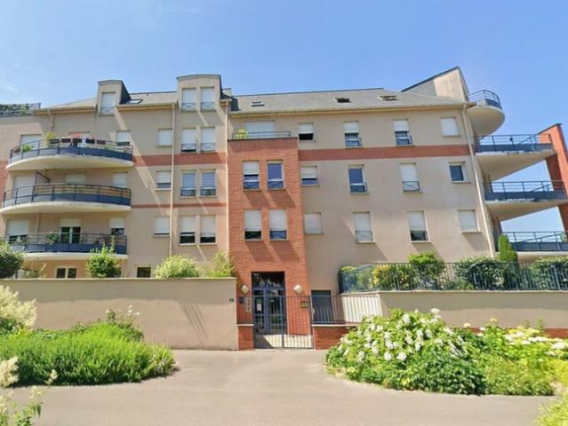 BEAUVAIS CENTRE VILLE – APPARTEMENT T3 AVEC TERRASSE, ASCENSEUR ET PARKING PRIVATIF