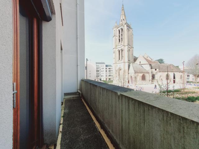 A VENDRE BEL APPARTEMENT TYPE 3 AVEC PLACE DE PARKING CREIL