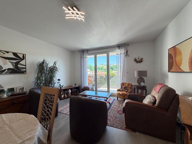 A vendre, bel Appartement type 3 avec terrasse exceptionnell. 60m² Périgueux