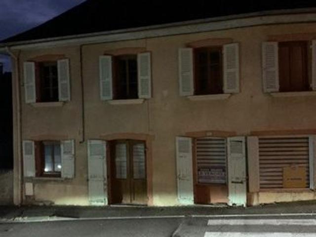A vendre belle maison de ville de 100 m2 avec garage