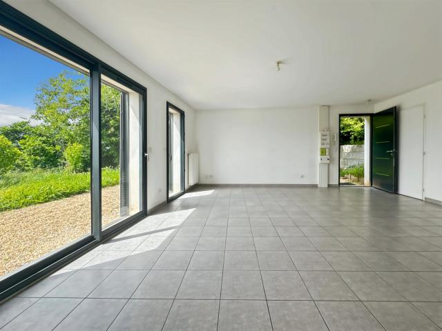 À vendre Belle maison T3 lumineuse de 73,8 m2 à Genay 73m² Neuville Sur Saône