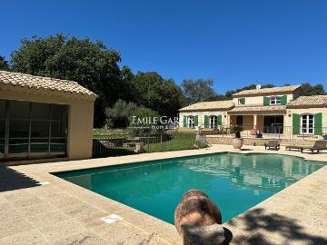 À Vendre Belle maison traditionnelle à 10 minutes d'Uzès 175m² Uzès
