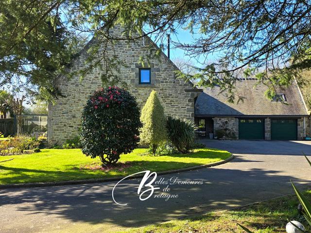 A vendre belle propriété de caractère en pierre proche Dinan 212m² Dinan
