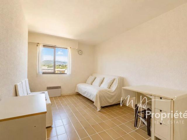 À vendre – Bormes les Mimosas / La Favière: charmant studio. 22m² Bormes les Mimosas