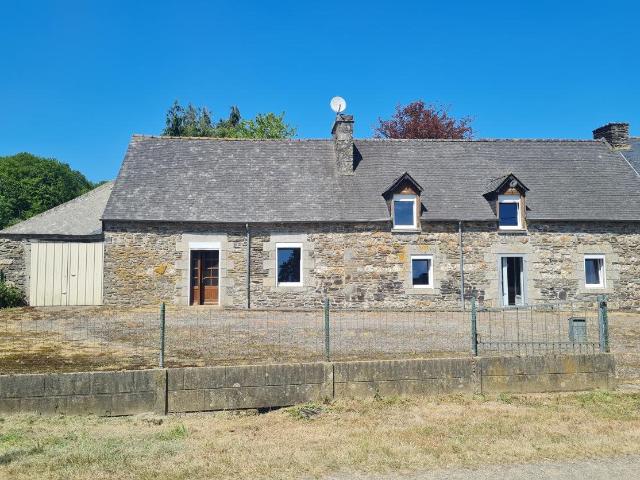 A VENDRE BREHAN Longère semi mitoyenne 98m² Bréhan