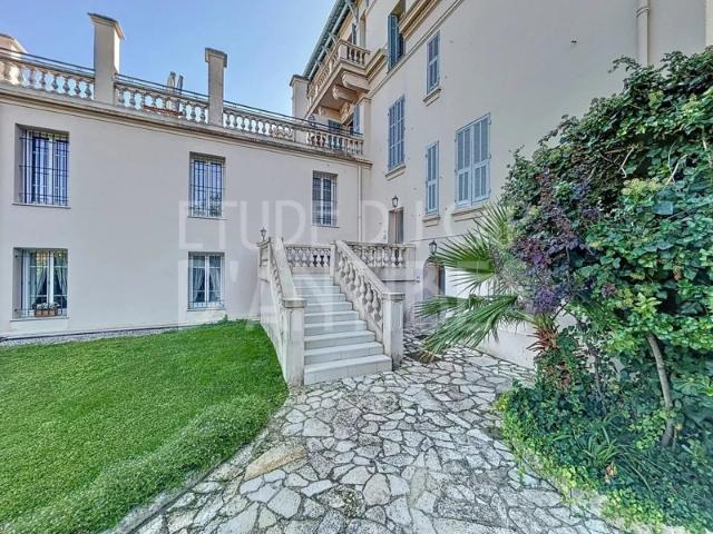A vendre Cap d'Antibes Vue dégagée