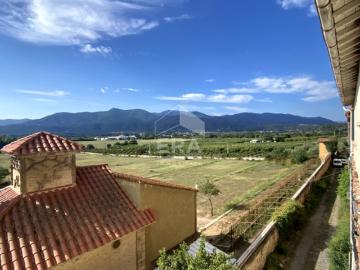 A VENDRE CERET APPARTEMENT 2 CHAMBRES CADRE D'EXCEPTION