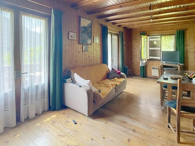 A vendre Chalet à rénover à servoz avec vue dégagée 77m² Servoz