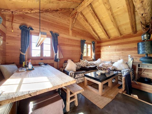Chalet with 3 rooms on sale in Sarreyer 64 m² | dreamo. Ch