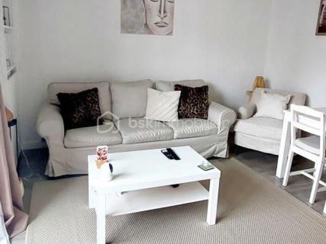 À vendre: Charmant appartement 3 pièces dans une résidence verdoyante et paisible!