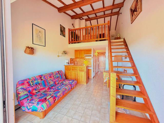 À Vendre Charmant Mazet avec Vue Mer à Saint Clair Le La