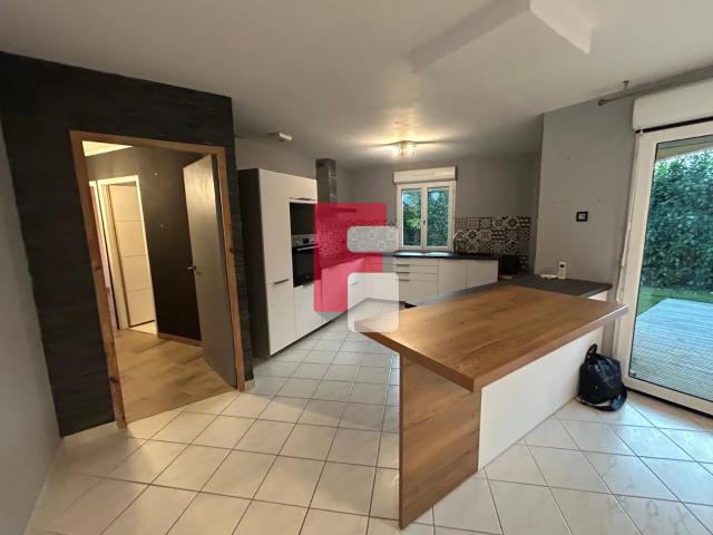 À vendre: Charmante maison de 2012