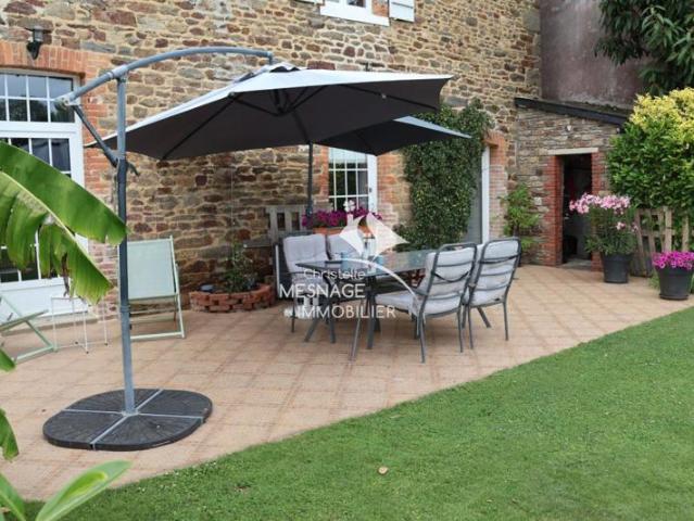 A vendre chez Christelle Mesnage: Proche SAINT MALO. Bell