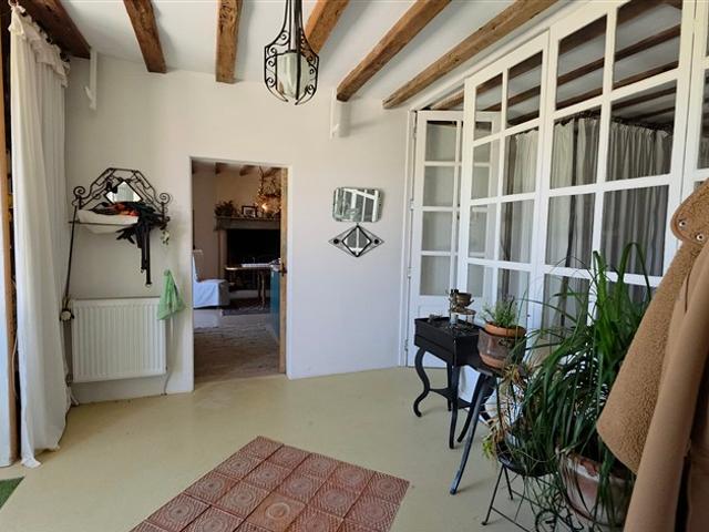À vendre chef d’œuvre rural avec Gites et piscine Alloue 16