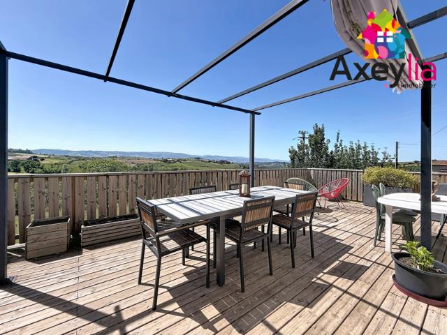 A VENDRE 10MIN DE COMMELLE VERNAY MAISON RÉNOVÉE AVEC Q
