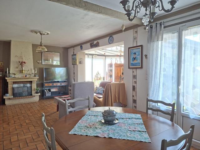 A VENDRE COULAINES MAISON SUR SOUS SOL 4 CHAMBRES + BUREAU
