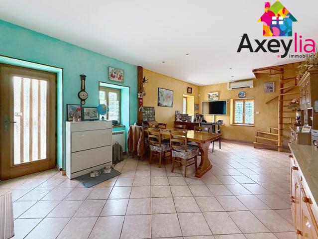 A VENDRE CUINZIER MAISON EN PIERRES AVEC 2 CHAMBRES, DÉP