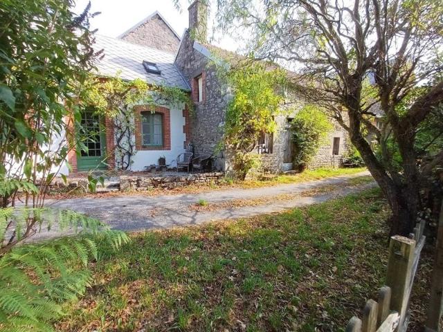 À vendre dans la Creuse, une maison avec dépendance et jardin