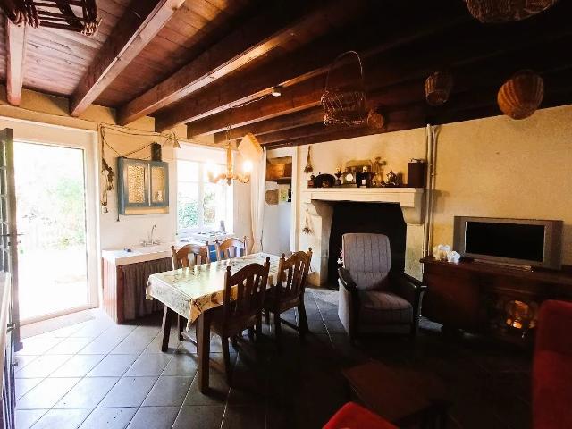 À vendre dans la Creuse, une maison avec dépendance et jardin