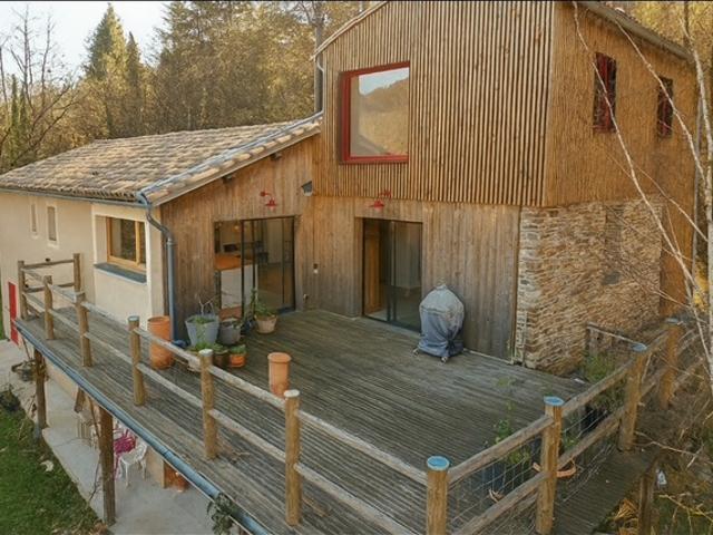 À vendre Dept 30 Bien d’exception Maison en pierres avec extension contemporaine et accès privé à la riviè