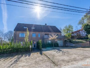 à vendre Duplex Ophain Bois Seigneur Isaac