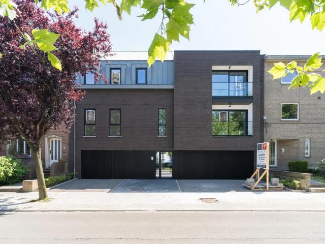 à vendre Duplex Waterloo Avenue Adolphe Schattens