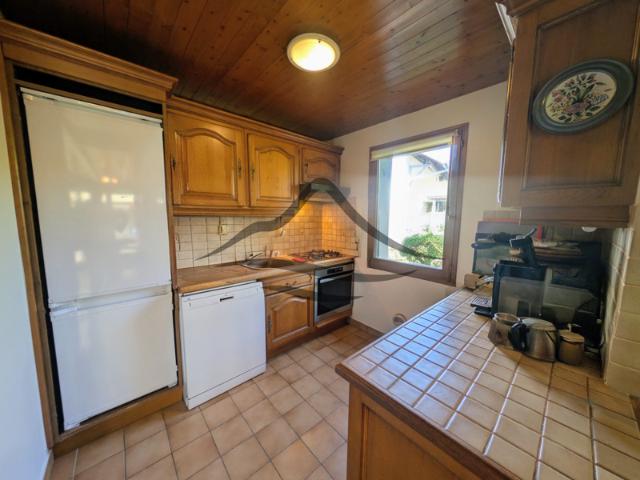 À VENDRE Duplex T3 avec jardin de 432 m2, garage et cave