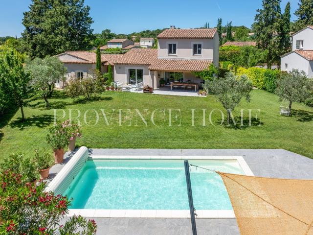 A Vendre Elegante Maison Contemporaine Au Calme A 5Mn De L'i. 159m² Saumane de Vaucluse