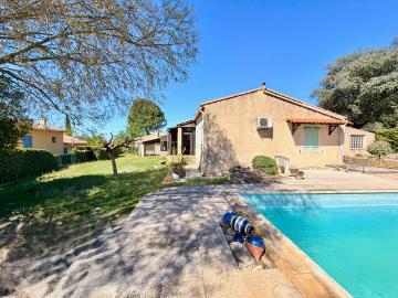 A VENDRE EN EXCLUSIVITE 84530 VILLELAURE MAISON PLAIN PIED TYPE 6 PIECES D'ENVIRON 170M2 AVEC GARAGE, JARDIN ET PISCINE