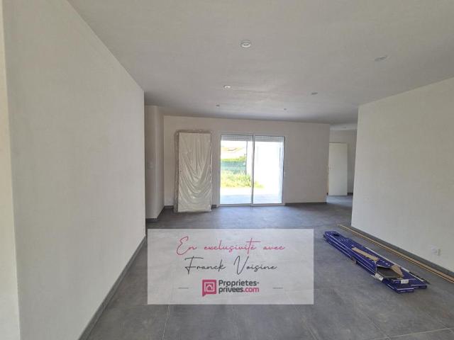 A VENDRE en Exclusivité à L'Oie, maison de 125 m2 avec 4 chambres sur une parcelle de 644 m2 env