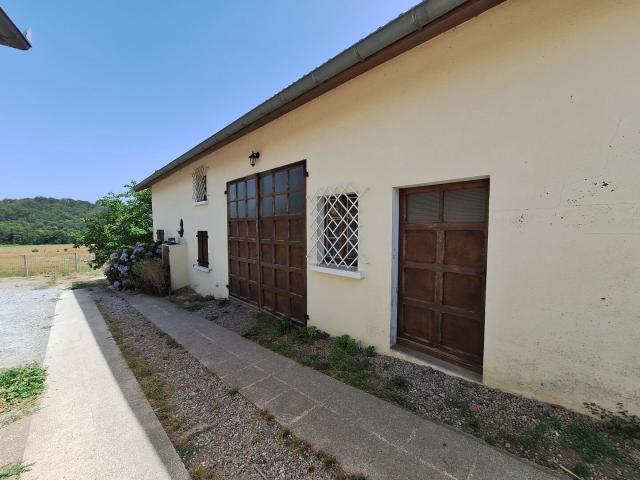 A vendre en exclusivité, Hautes Pyrénées 65, 15 kms de Lan. 115m² Arné