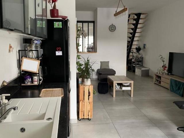 À VENDRE EN EXCLUSIVITÉ MAISON DE VILLE 85 m² AVEC JARDIN PETITE FORÊT