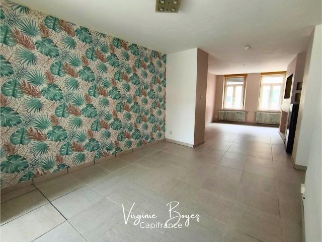 ? À VENDRE EN EXCLUSIVITE – Maison de ville 88 m² avec cour. 88m² Bourbourg