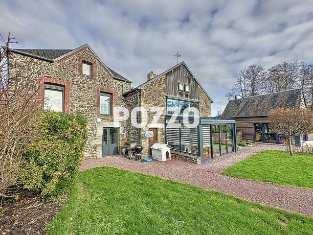 A Vendre Ensemble immobilier entre BRECEY et AVRANCHES Etangs Dépendances Terrain de près de 5 hectares