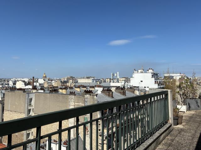 A vendre F3 transversal avec terrasse et balcon les Hesperides de Vaugirard