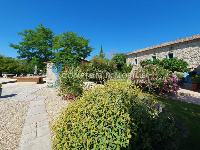 A Vendre GARD 30 Proche Uzès: Magnifique mas P7 avec pis